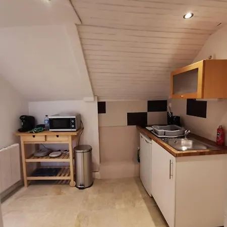 アパート Le Rez De Jardin *