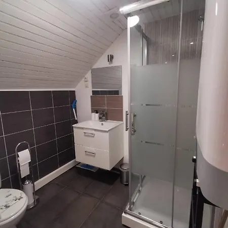 アパート Le Rez De Jardin オンフルール