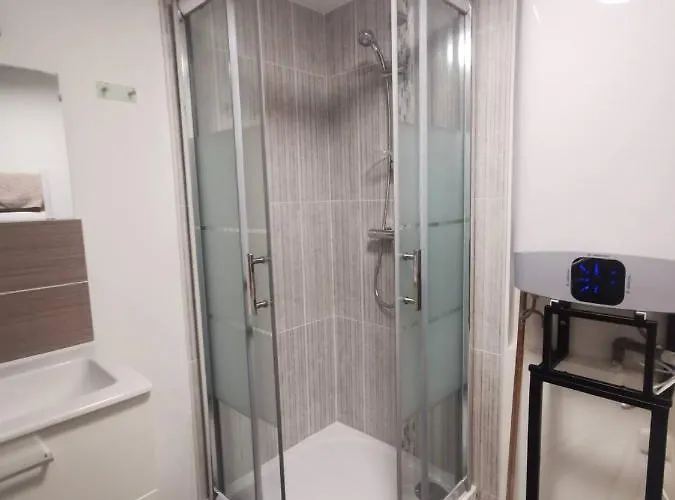 Le Rez De Jardin * オンフルール