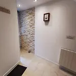 Le Rez De Jardin Apartment *